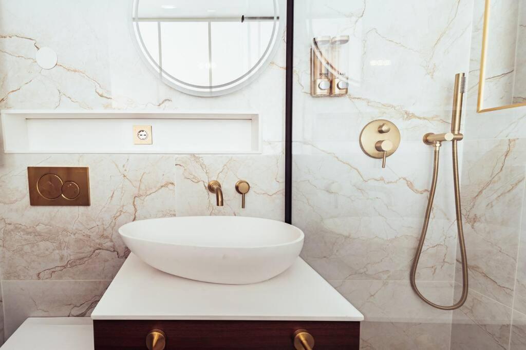 Luxueux Appartement Proche Disneyland Bussy-Saint-Georges Buitenkant foto