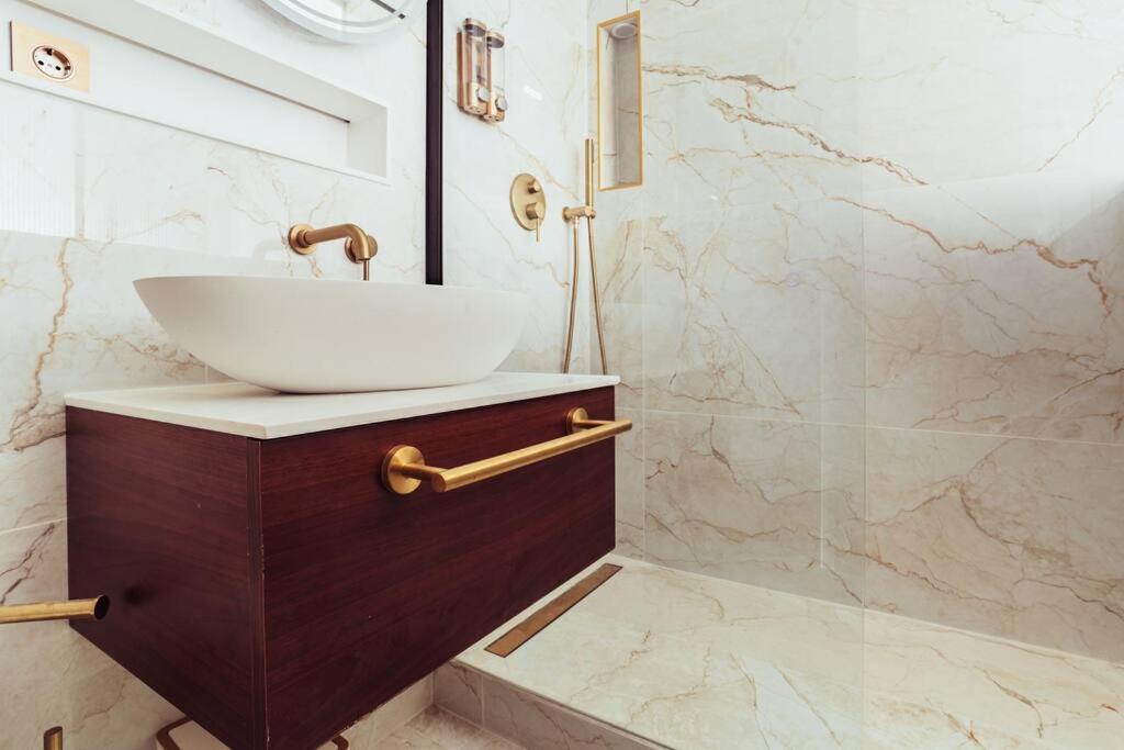 Luxueux Appartement Proche Disneyland Bussy-Saint-Georges Buitenkant foto